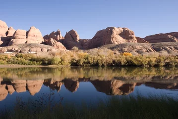 Fotobehang Natuurpark Reflecties in de Colorado-rivier