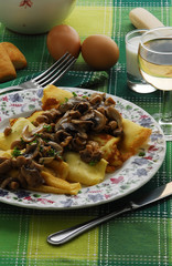 Omelette ai funghi ed erbette