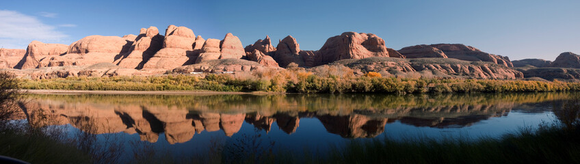 Reflecties in de Colorado-rivier