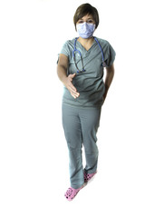 docteur qui sert une main