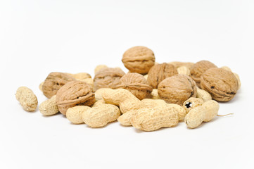 Erdnüsse