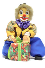 Clown mit Geschenk