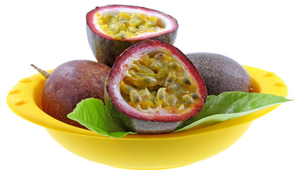 coupelle fruits de la passion fond blanc