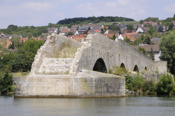 Fototapeta na wymiar Stary Most w Ochsenfurt główna