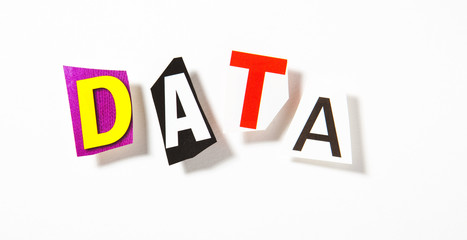 mot data Données latres découpées mot coloré