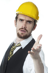 homme business casque incompréhention