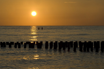 Sonnenuntergang; Buhnen