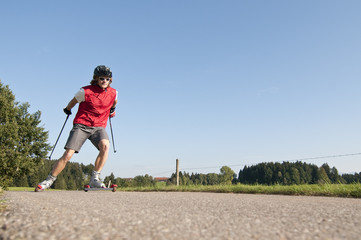 Trainingseinheit mit Rollski