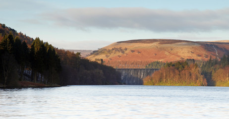Water cascading down derwent dam