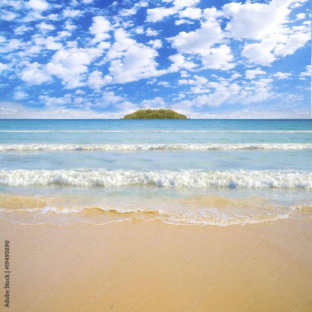 Wall mural beach under sun