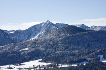 Fototapeta na wymiar schnee in den bergen