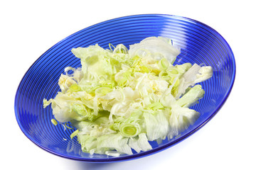 GRÜNER SALAT MIT FRÜHLINGSZWIEBEL