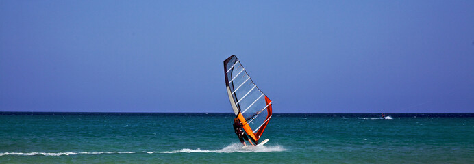 einsamer Surfer © Hildebrandt