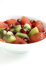 Obstsalat mit Granatapfel Kiwi Grapefruit