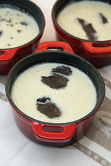 Velouté de topinambour aux truffes