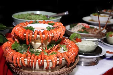 Crédence de cuisine en verre imprimé Crustacés shrimp or prawn at buffet dinner