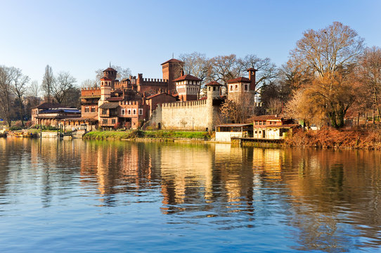 BORGO MEDIEVALE, PARCO DEL VALENTINO, TORINO