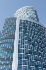 Fototapeta premium Building completely consisting of glass windows