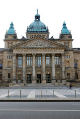 Haupteingang, Bundesverwaltungsgericht Leipzig