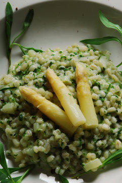 Orzotto agli asparagi e sclopit ( silene erba di campo ) Fvg