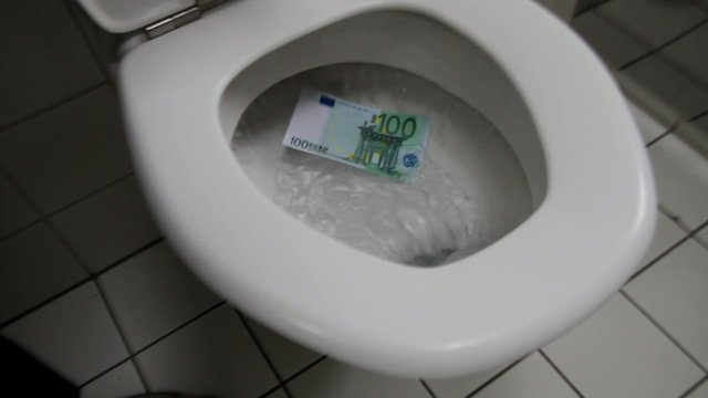 Geld verschwenden