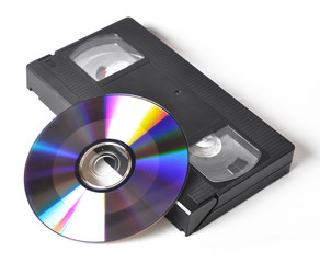 Videokaseta and disk