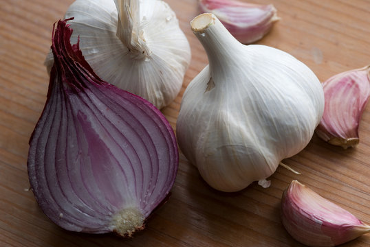 Red onion and garlic