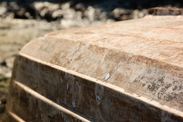 coque de barque retournée