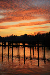 Fototapeta premium Abendleuchten über dem See