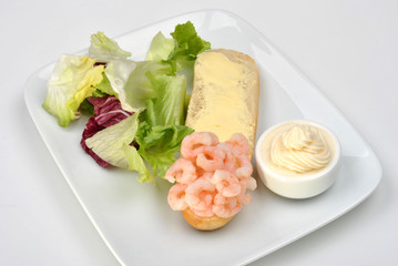 some fresh king prawns and organic salad