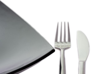 plato, cubierto y cuchillo