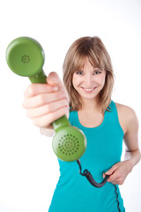 junge frau mit telefon