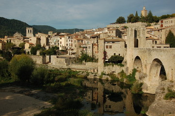Village médiéval de Besalu
