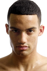 Obraz premium Ernster attraktiver Mann