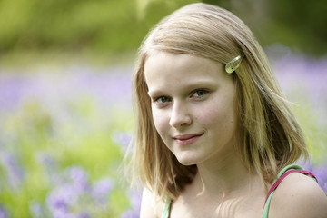 Naklejka premium Portrait of teenage girl