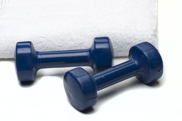 White towel & hand weights