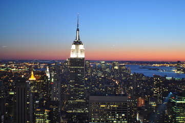 Fototapeta na wymiar Manhattan skyline at sunset