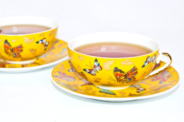 yellow cups