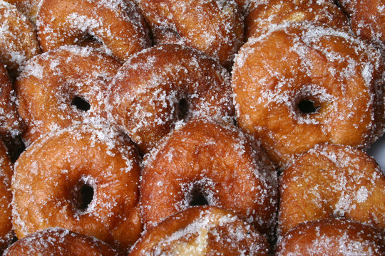 bu&ntilde;uelos