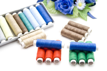 Verschieden Garnrollen