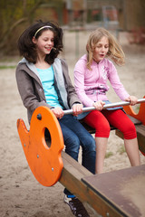 Pausenspass auf der Wippe