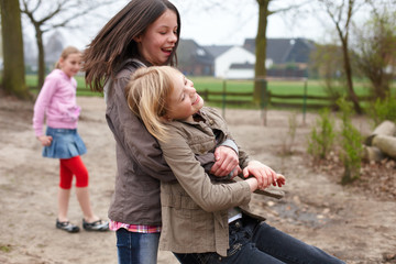 M&auml;dchen auf Schulof