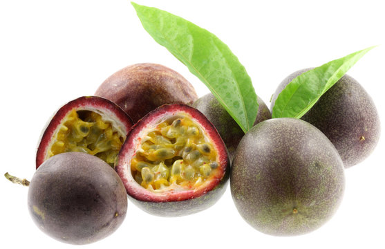 fruits de la passion, passiflore,  fond blanc