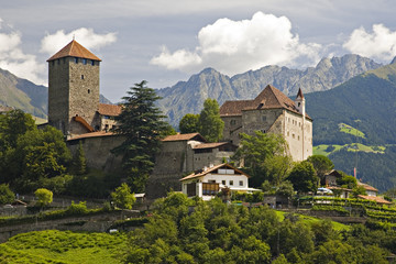 Schloss Tirol