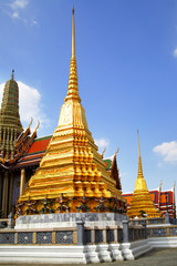 Naklejka premium Stupa in Wat Phra Kaeo