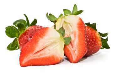 Fresas cortadas a la mitad