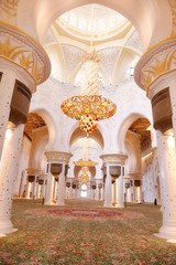 Naklejka premium Interior of Sheikh Zayed Mosque in Abu Dhabi 13