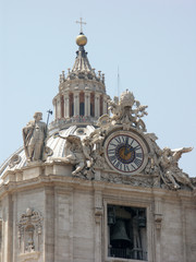 horloge basilique Saint-Pierre Vatican Rome