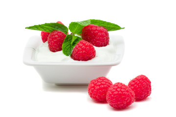 Raspberry yogurt