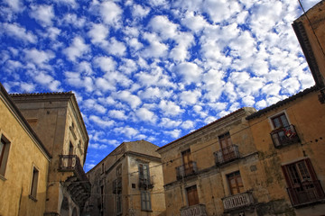 Fototapeta na wymiar ancient town and blue sky
